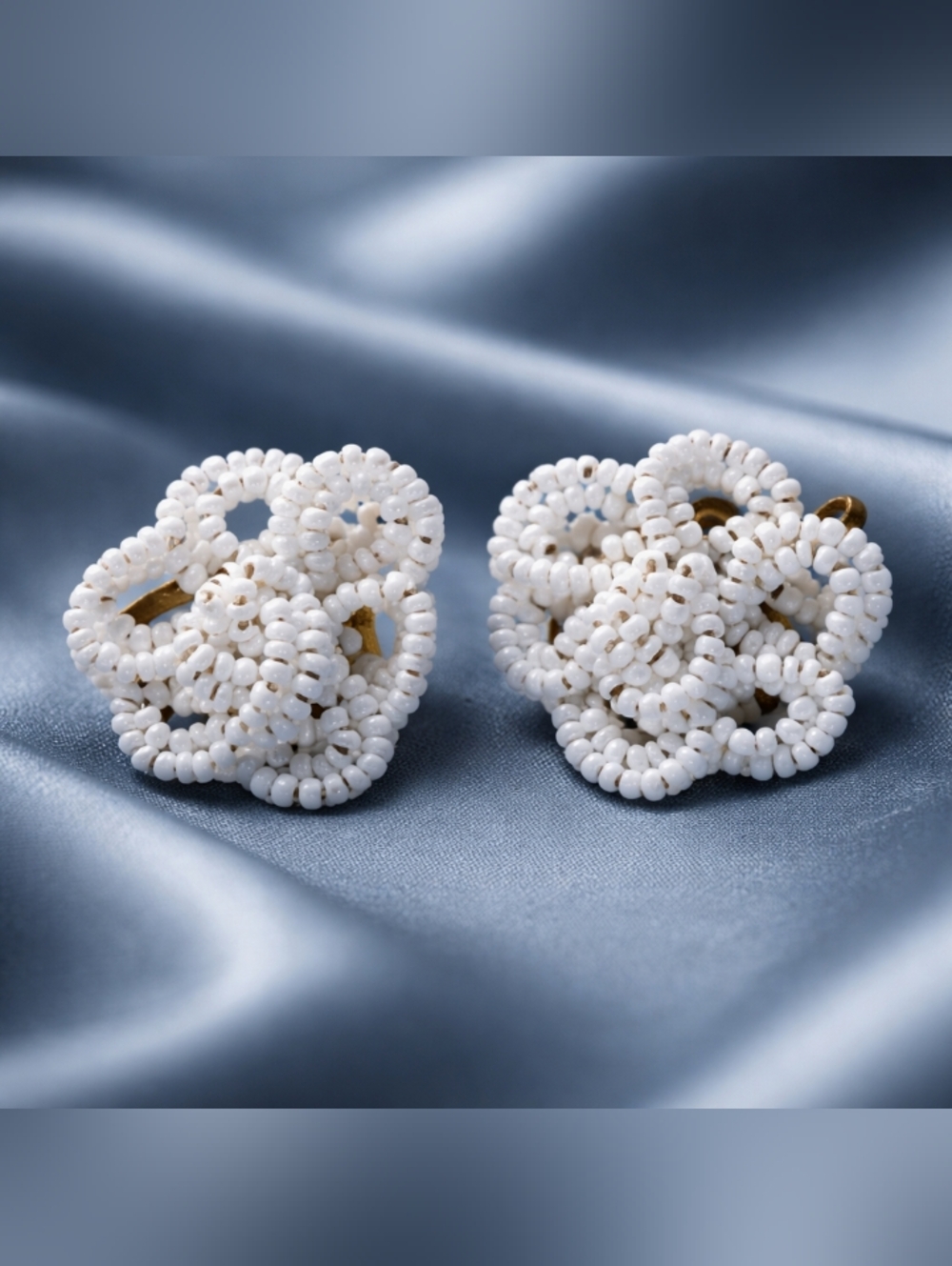 𝑴𝒊𝒅𝑪𝒆𝒏𝒕𝒖𝒓𝒚 𝑮𝒍𝒂𝒔𝒔 𝑺𝒆𝒆𝒅 𝑺𝒓𝒆𝒘𝒃𝒂𝒄𝒌 𝑬𝒂𝒓𝒓𝒊𝒏𝒈𝒔 - Picture 2 of 7